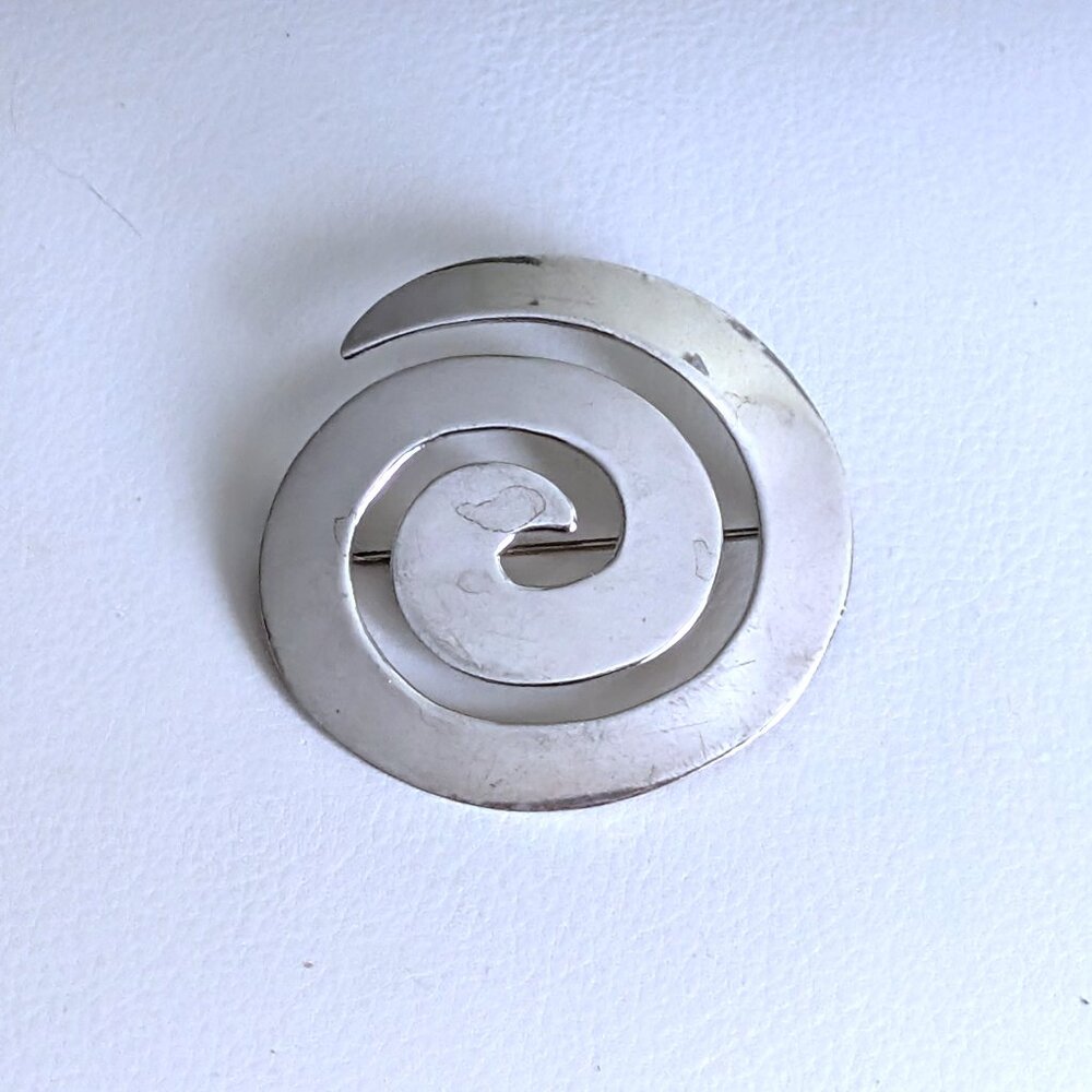 Vintage Modernist Solid Sterling Silver 925 Spiral Swirl Design Brooch Pin